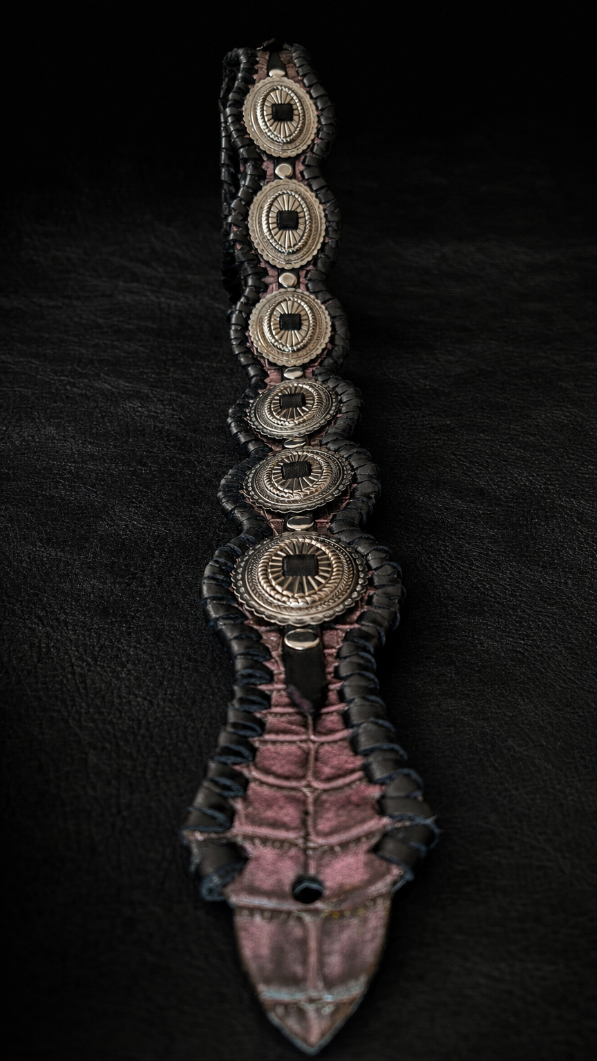 Detail of croc-embossed cowhide leather on RAIDEN TsukasaJames strap