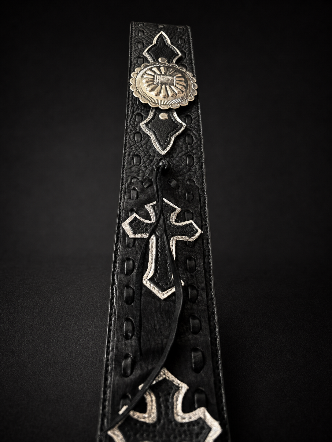 ANJIN handmade leather guitar strap end detail, genuine cowhide from Japan